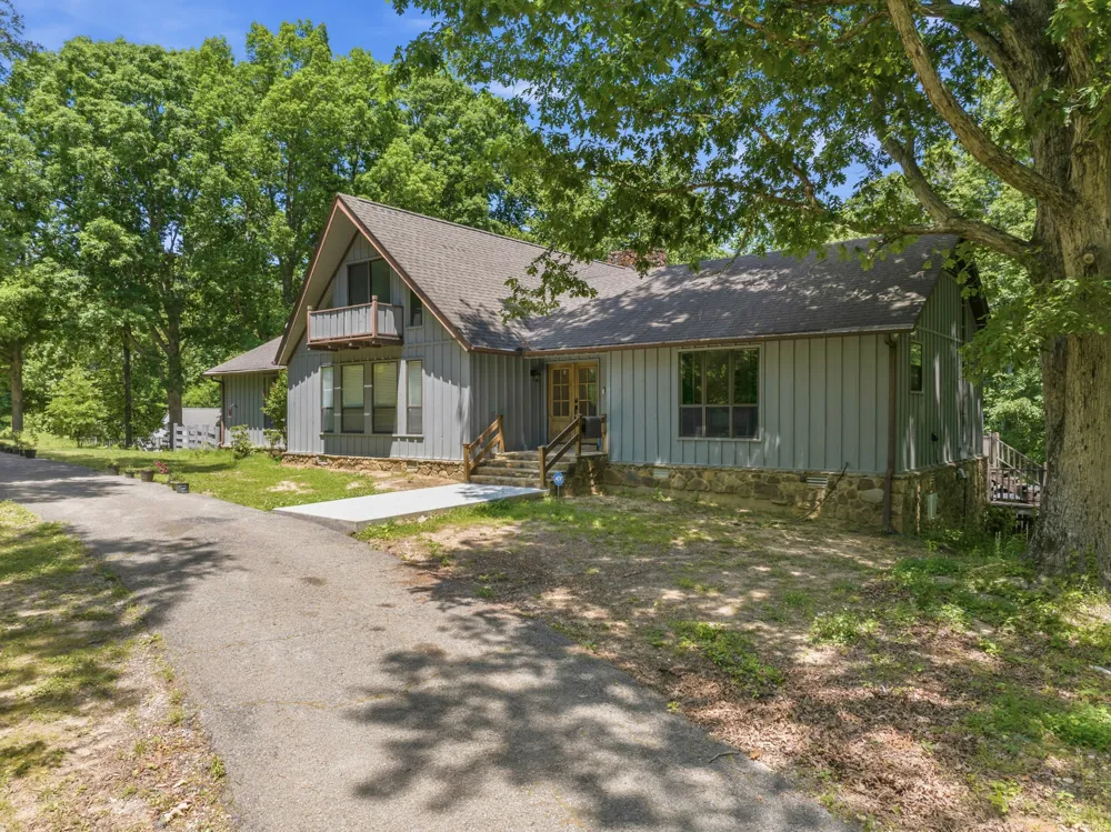 4110 Corinth Rd Lexington, TN 38351