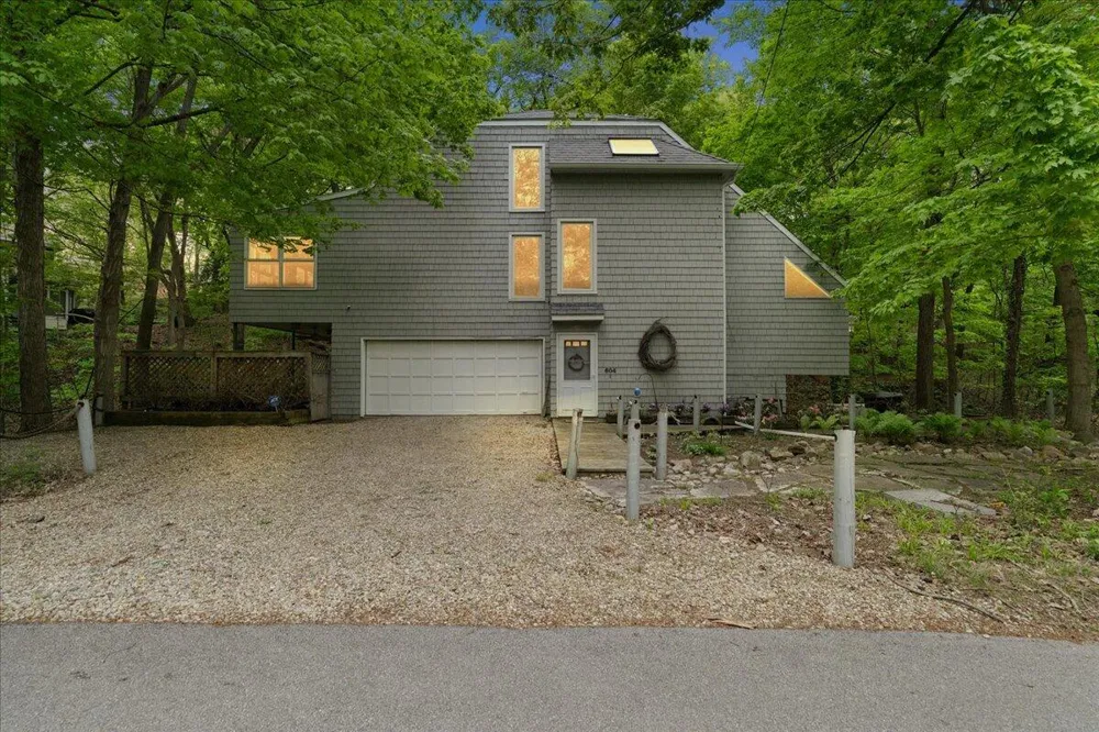 604 Pine Lane Sawyer, MI 49125