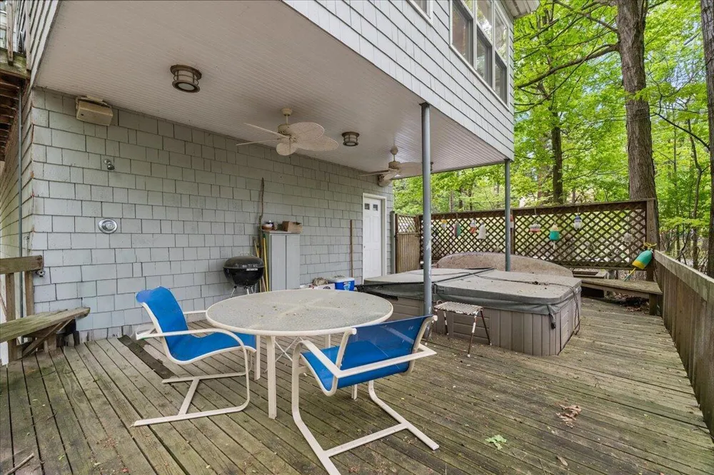 604 Pine Lane Sawyer, MI 49125