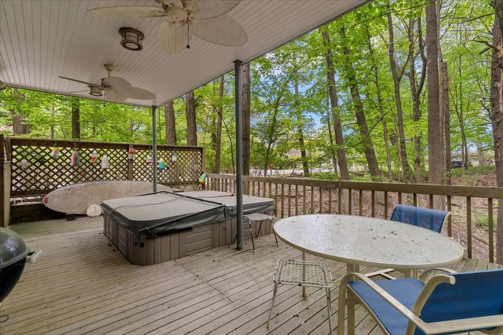 604 Pine Lane Sawyer, MI 49125