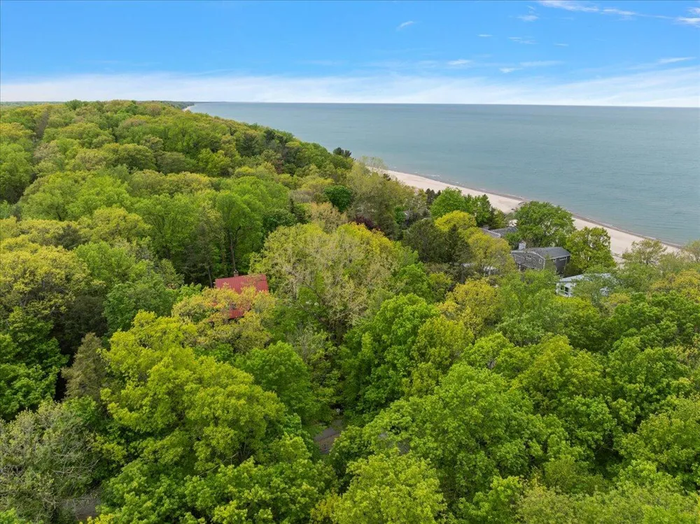604 Pine Lane Sawyer, MI 49125