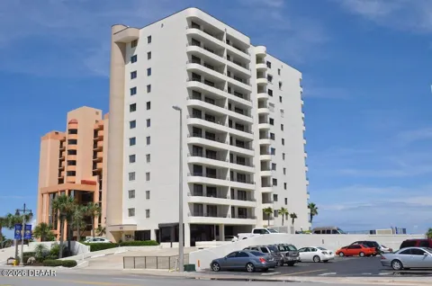 3115 S Atlantic Avenue #704