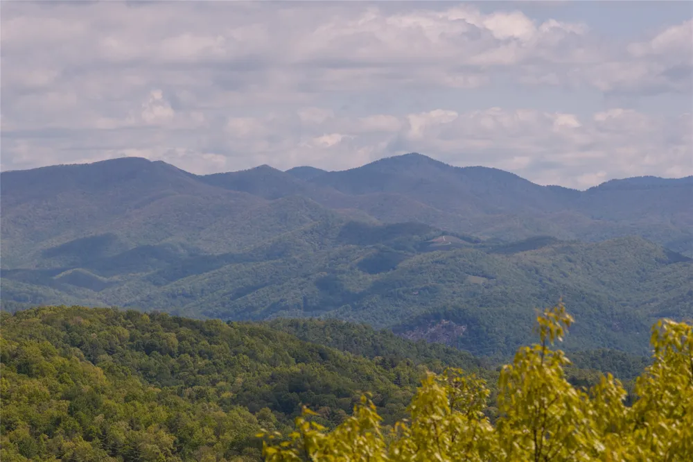 C47 Roaming Road Glenville, NC 28736