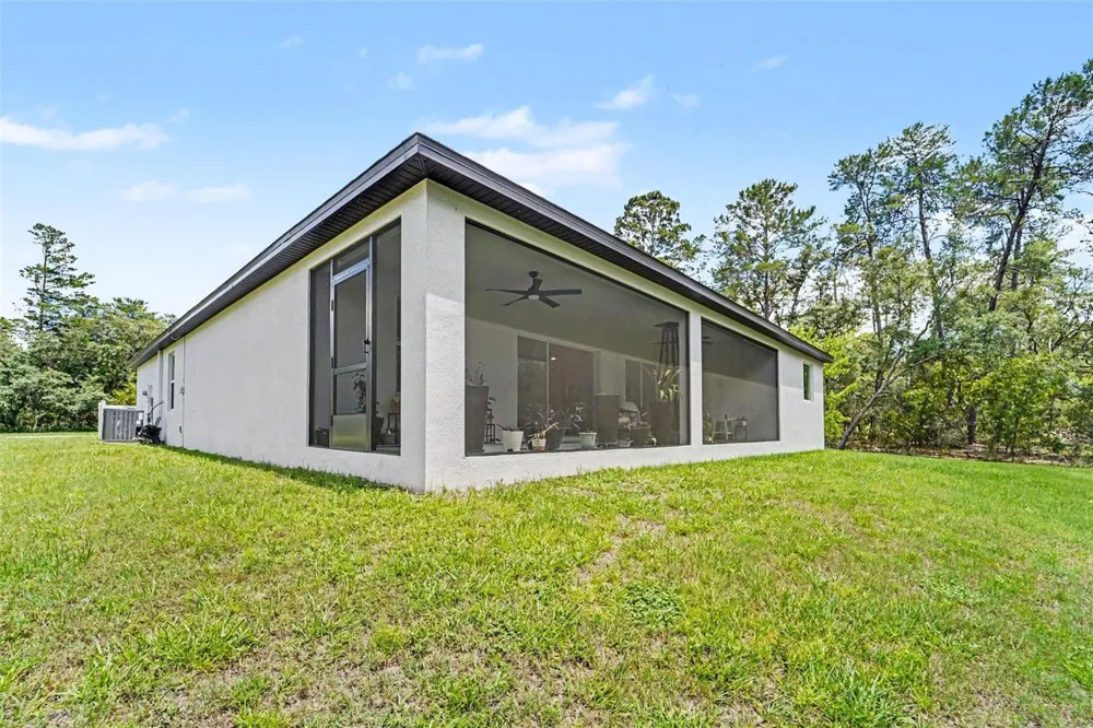 15 LONE PINE STREET Homosassa, FL 34446