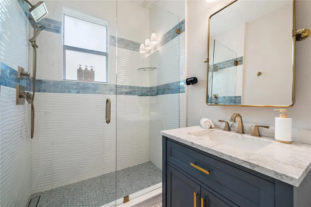 320 OHIO PLACE Sarasota, FL 34236
