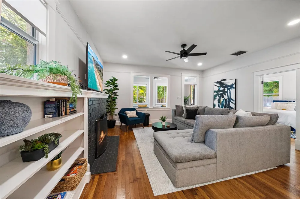 320 OHIO PLACE Sarasota, FL 34236