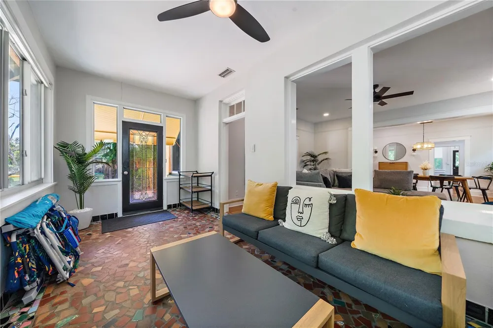 320 OHIO PLACE Sarasota, FL 34236