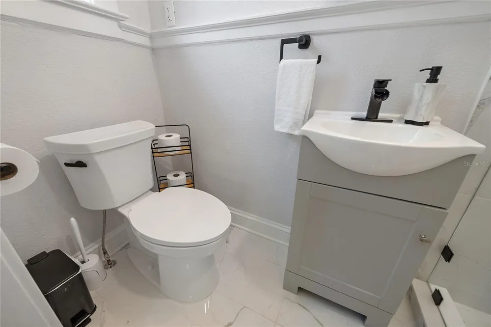 320 OHIO PLACE Sarasota, FL 34236
