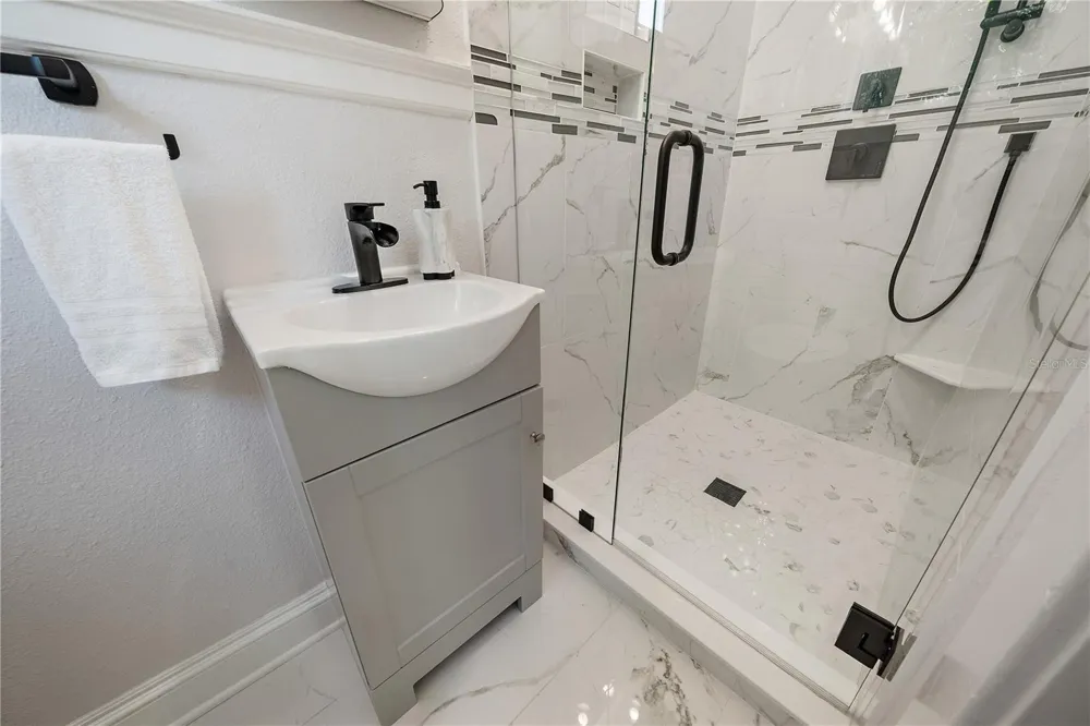 320 OHIO PLACE Sarasota, FL 34236