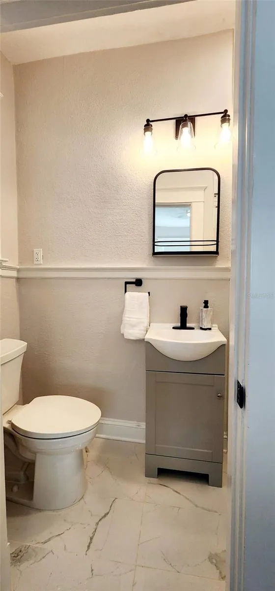 320 OHIO PLACE Sarasota, FL 34236