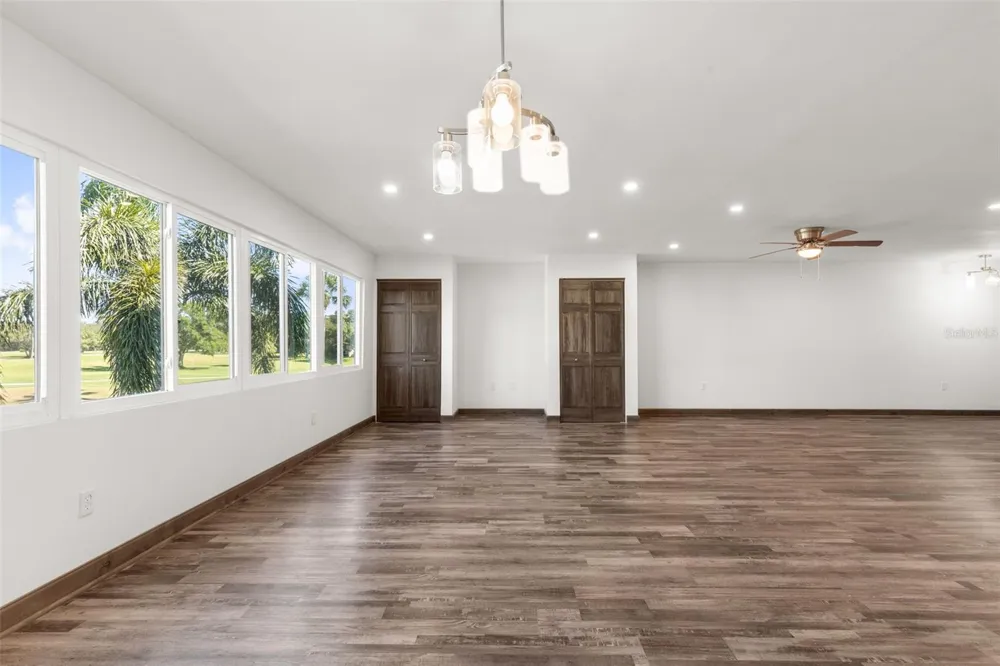 225 COUNTRY CLUB DRIVE #B221 Largo, FL 33771