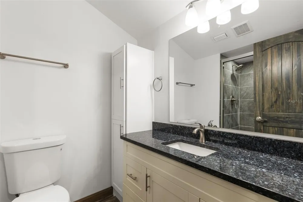 225 COUNTRY CLUB DRIVE #B221 Largo, FL 33771