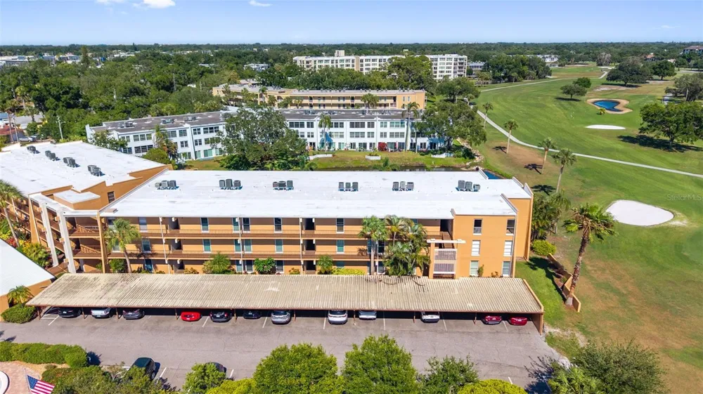 225 COUNTRY CLUB DRIVE #B221 Largo, FL 33771