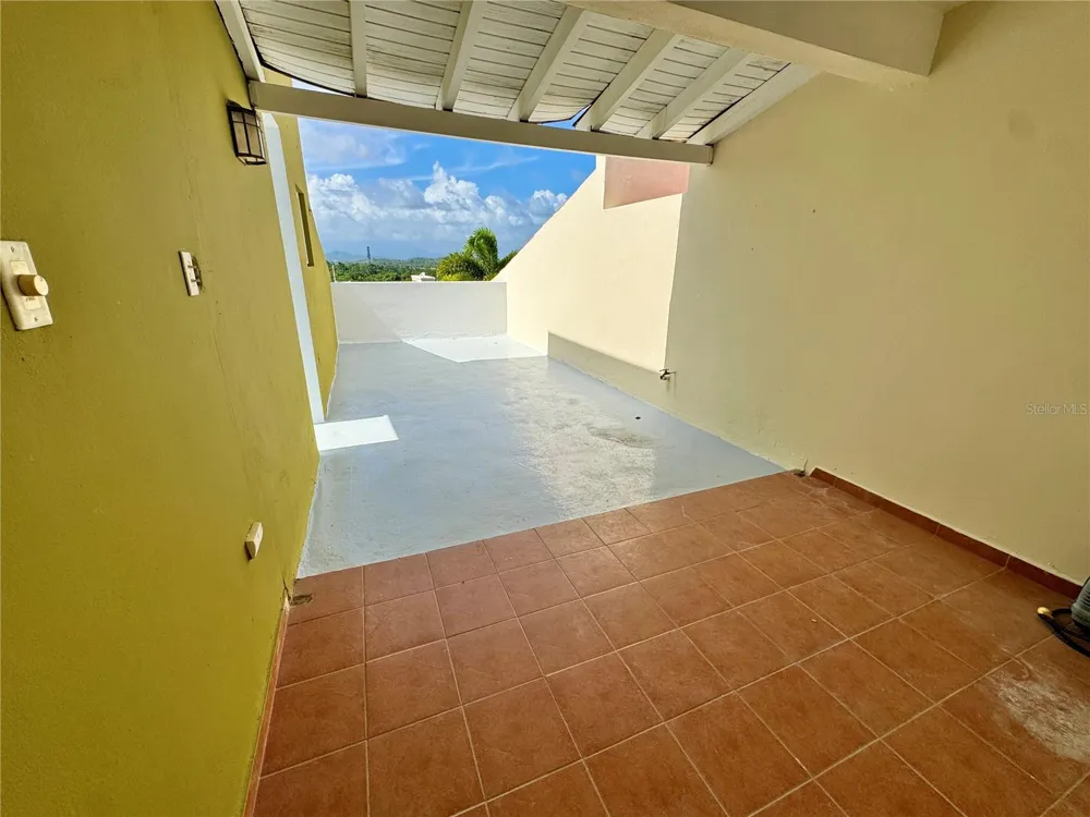 90 CANDELERO DRIVE #32 Humacao, PR 00791
