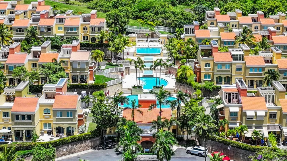 90 CANDELERO DRIVE #32 Humacao, PR 00791