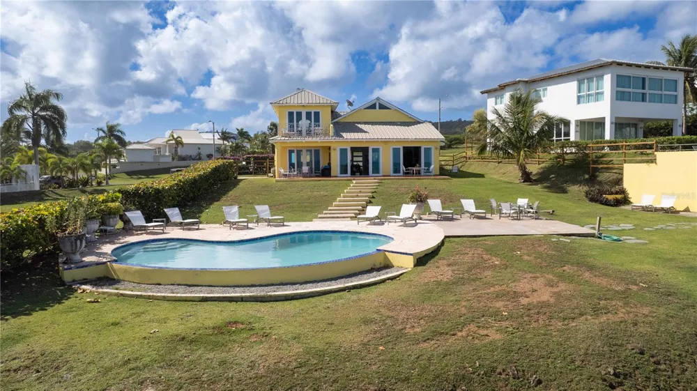 5 BEACH VILLAGE Vieques, PR 00765