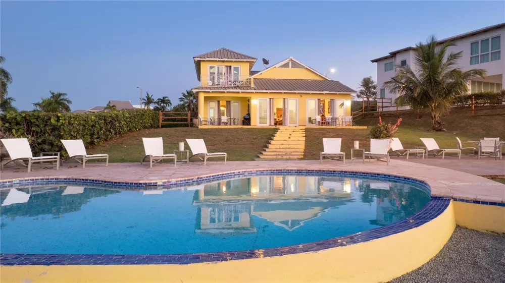 5 BEACH VILLAGE Vieques, PR 00765