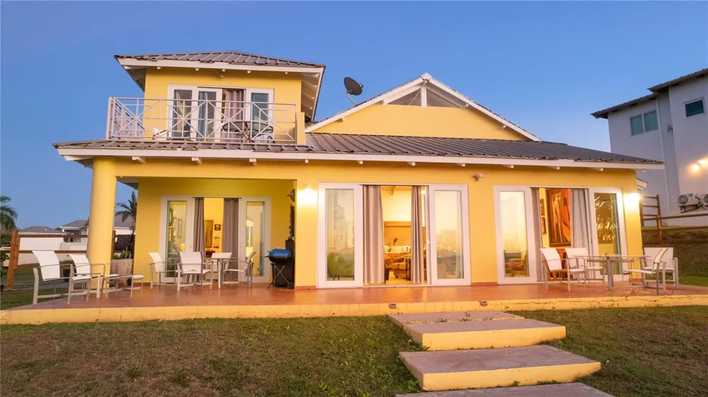 5 BEACH VILLAGE Vieques, PR 00765