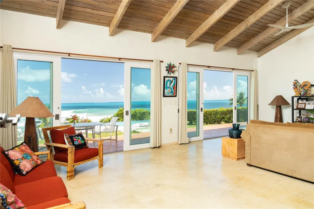 5 BEACH VILLAGE Vieques, PR 00765