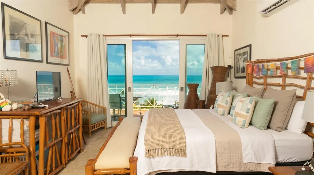 5 BEACH VILLAGE Vieques, PR 00765