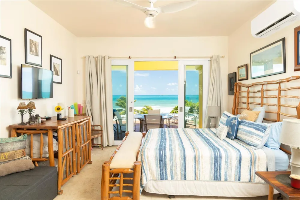 5 BEACH VILLAGE Vieques, PR 00765