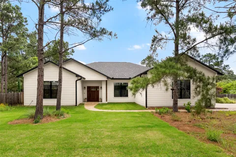 111 Green Grass Lane