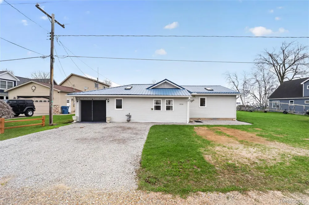 12508 West Shore Drive Roscommon Township, MI 48629