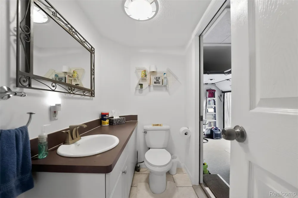 12508 West Shore Drive Roscommon Township, MI 48629