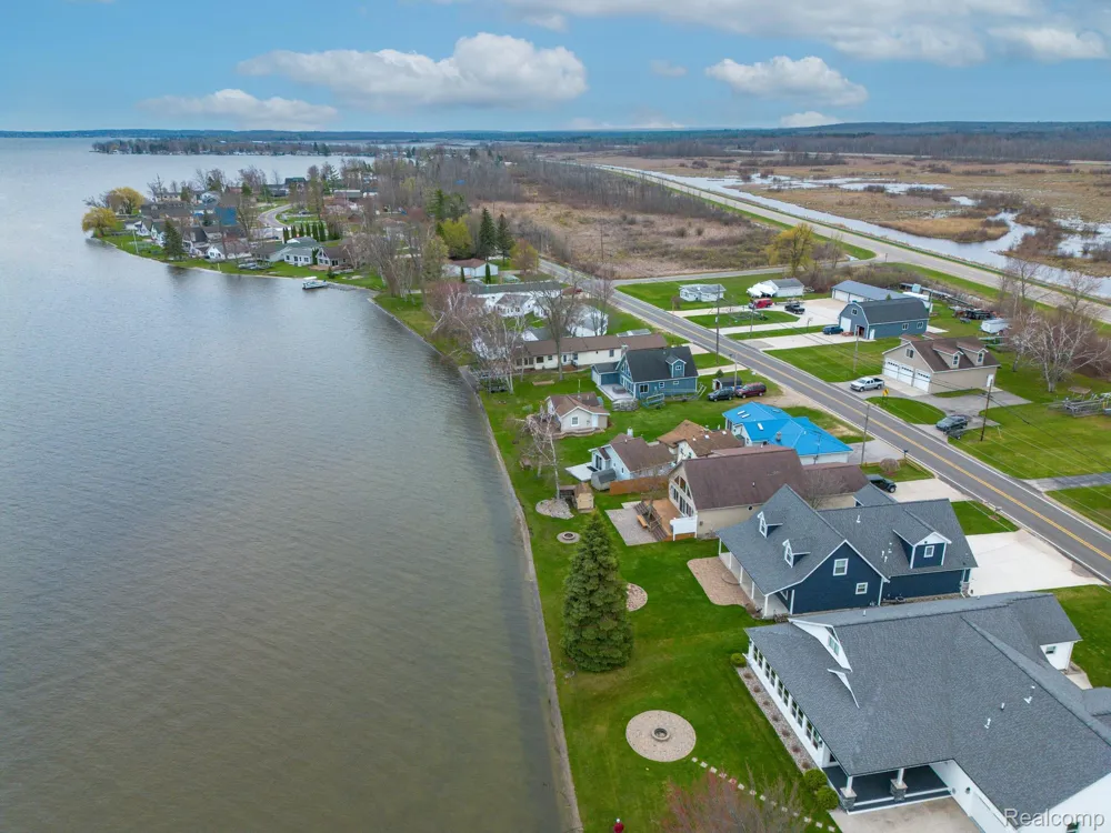 12508 West Shore Drive Roscommon Township, MI 48629