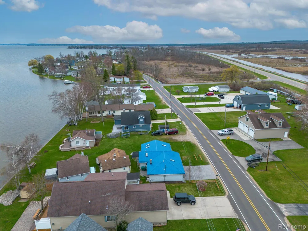 12508 West Shore Drive Roscommon Township, MI 48629