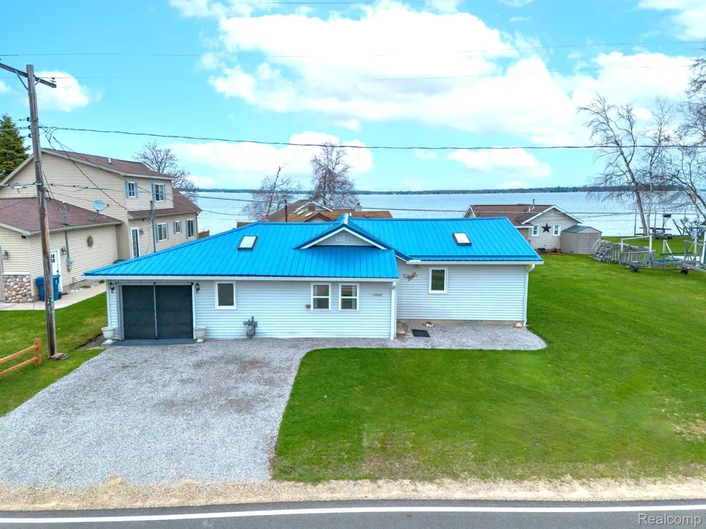 12508 West Shore Drive Roscommon Township, MI 48629