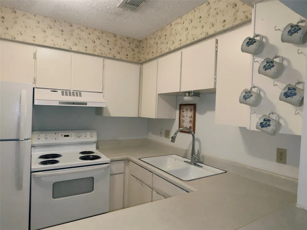 1202 Hi Stirrup #409 Horseshoe Bay, TX 78657