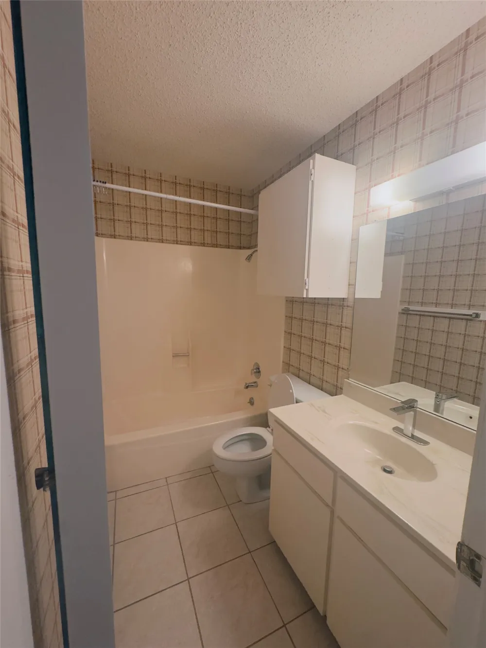 1202 Hi Stirrup #409 Horseshoe Bay, TX 78657
