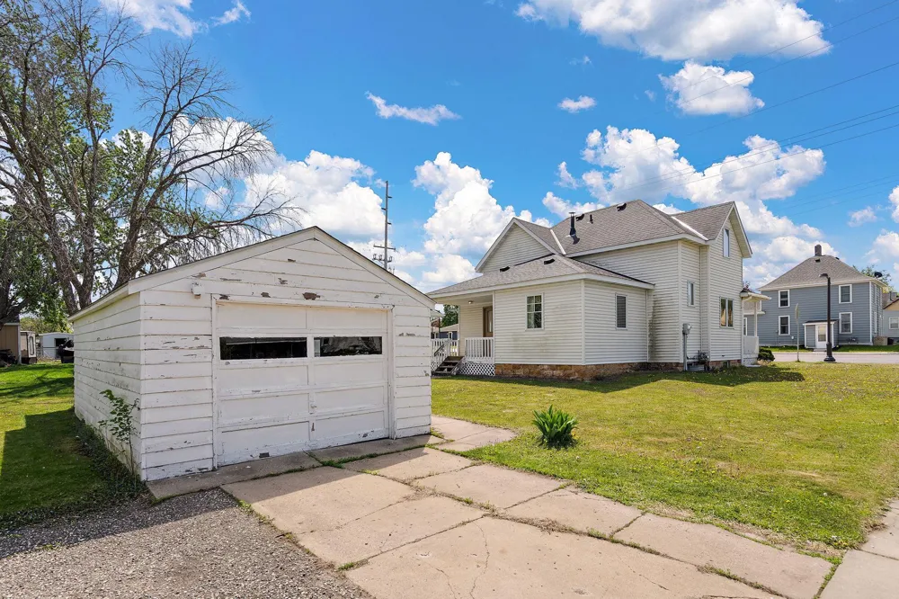 300 E State Street Belle Plaine, MN 56011