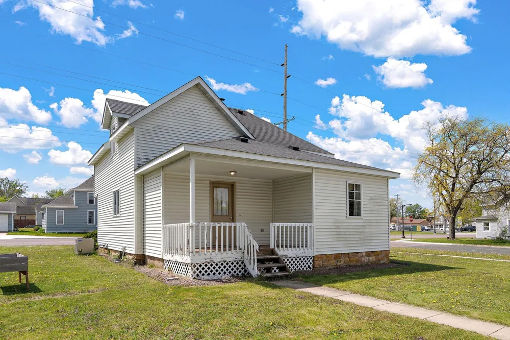 300 E State Street Belle Plaine, MN 56011