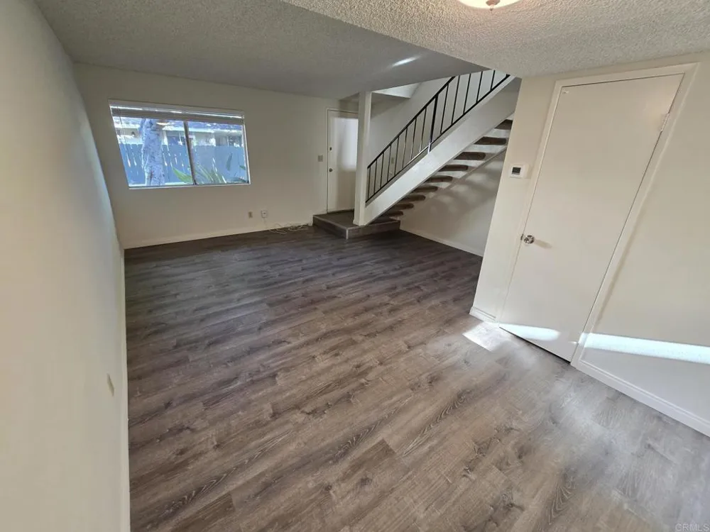 979 Amistad Place #B El Cajon, CA 92019