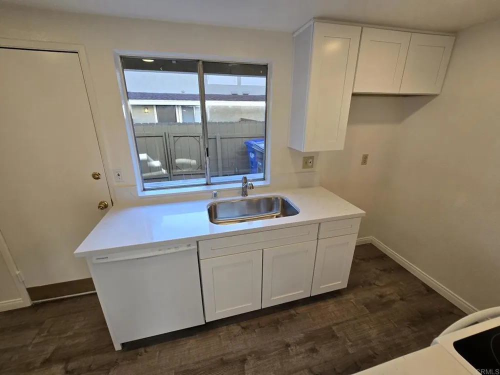 979 Amistad Place #B El Cajon, CA 92019