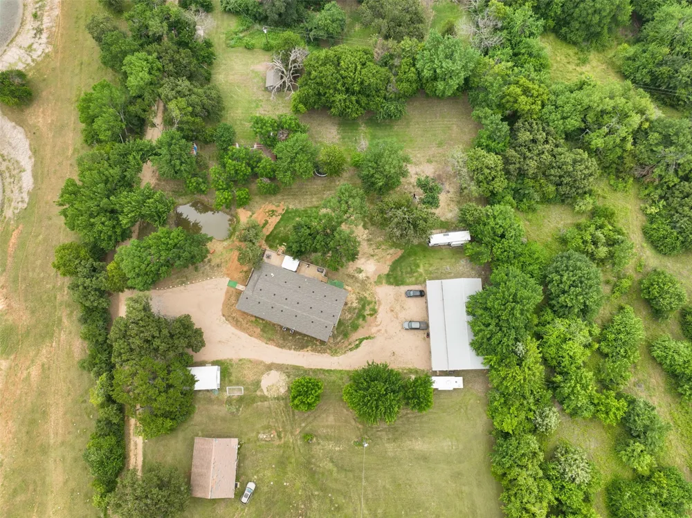 2421 County Road 810 Alvarado, TX 76009