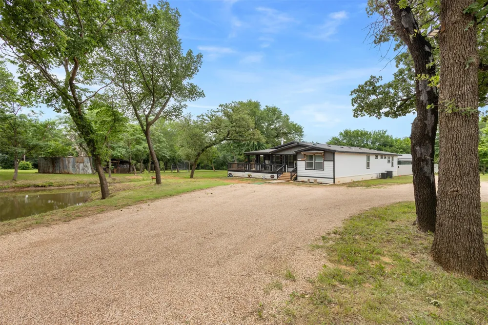 2421 County Road 810 Alvarado, TX 76009