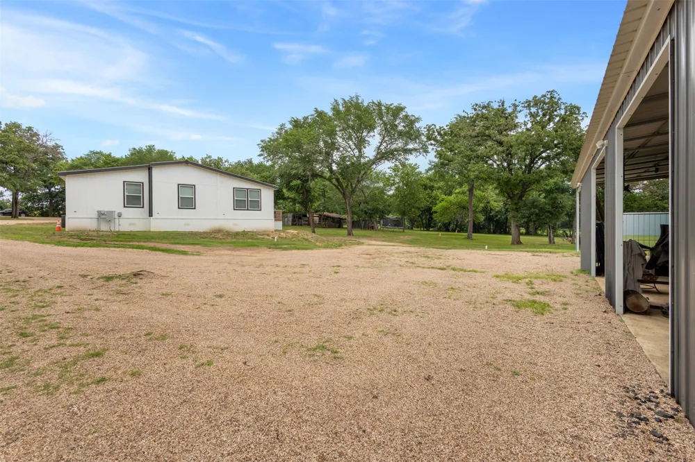 2421 County Road 810 Alvarado, TX 76009
