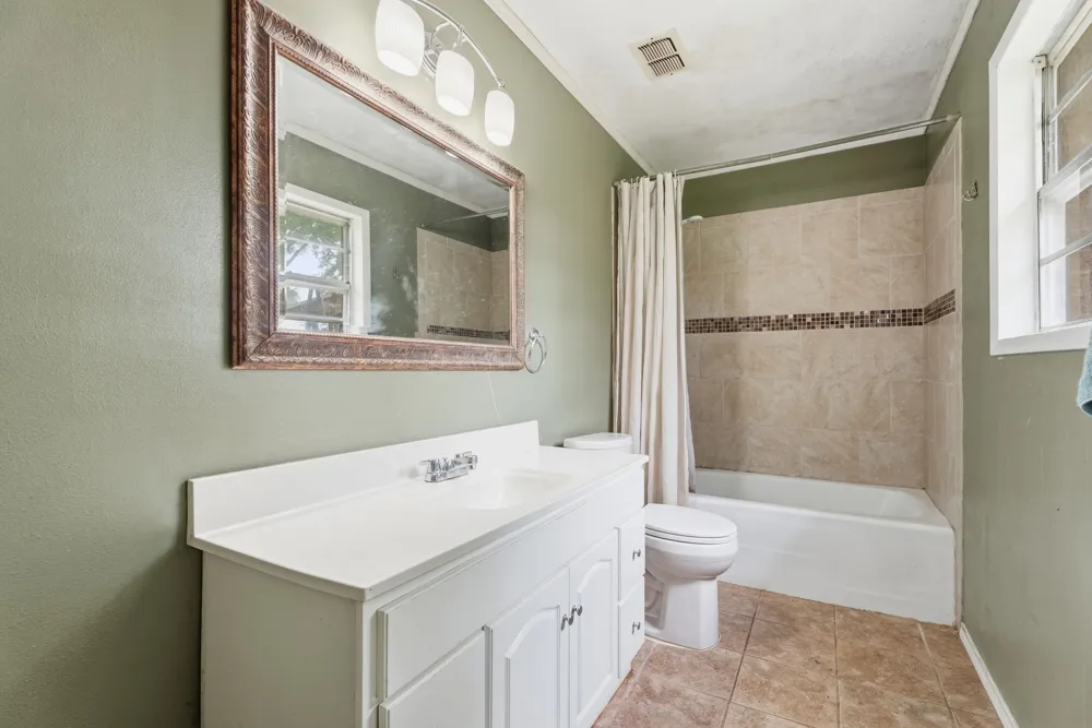 107 Sequoia Drive Palestine, TX 75803
