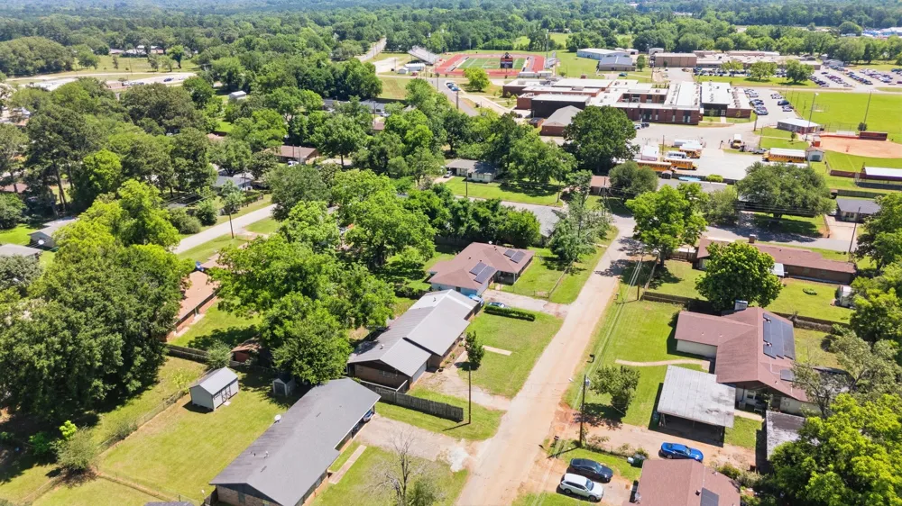 107 Sequoia Drive Palestine, TX 75803