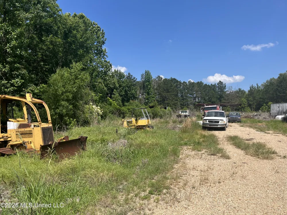 College Hill Drive Jackson, MS 39209