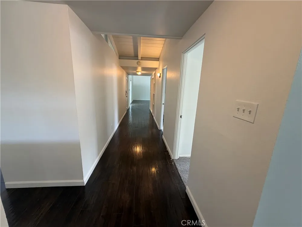 20439 Malden Street Winnetka, CA 91306