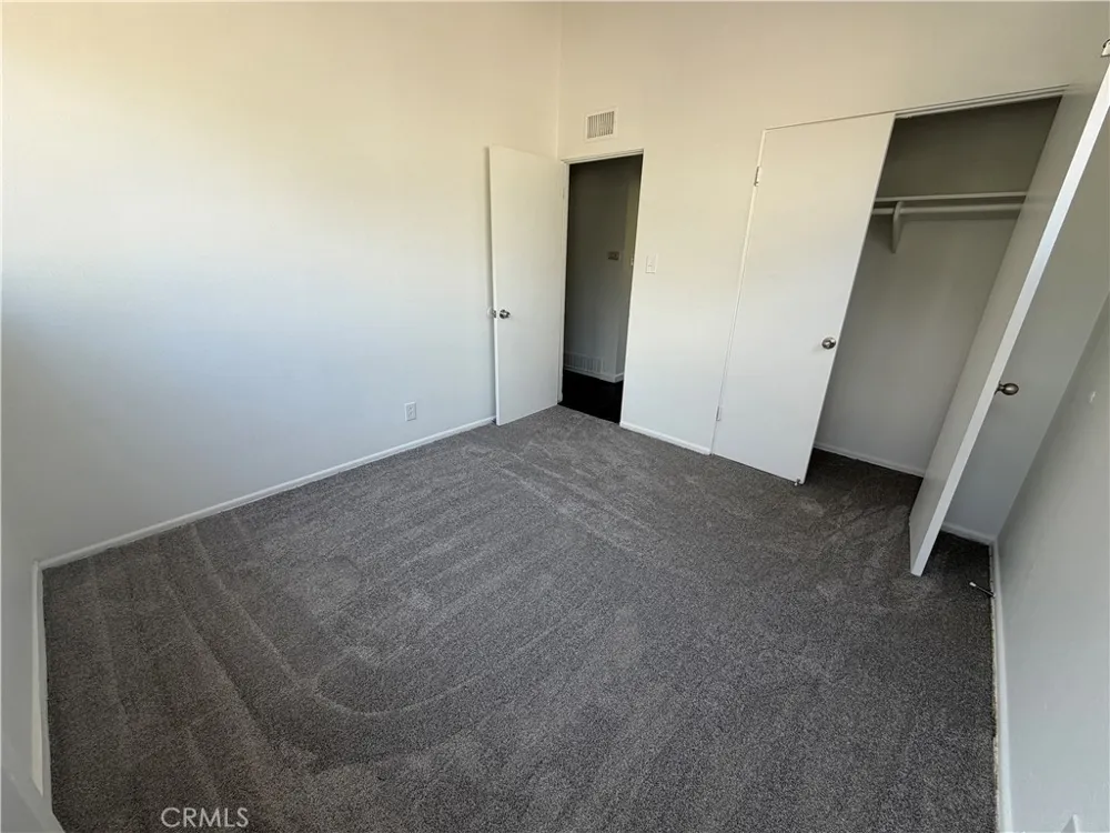20439 Malden Street Winnetka, CA 91306