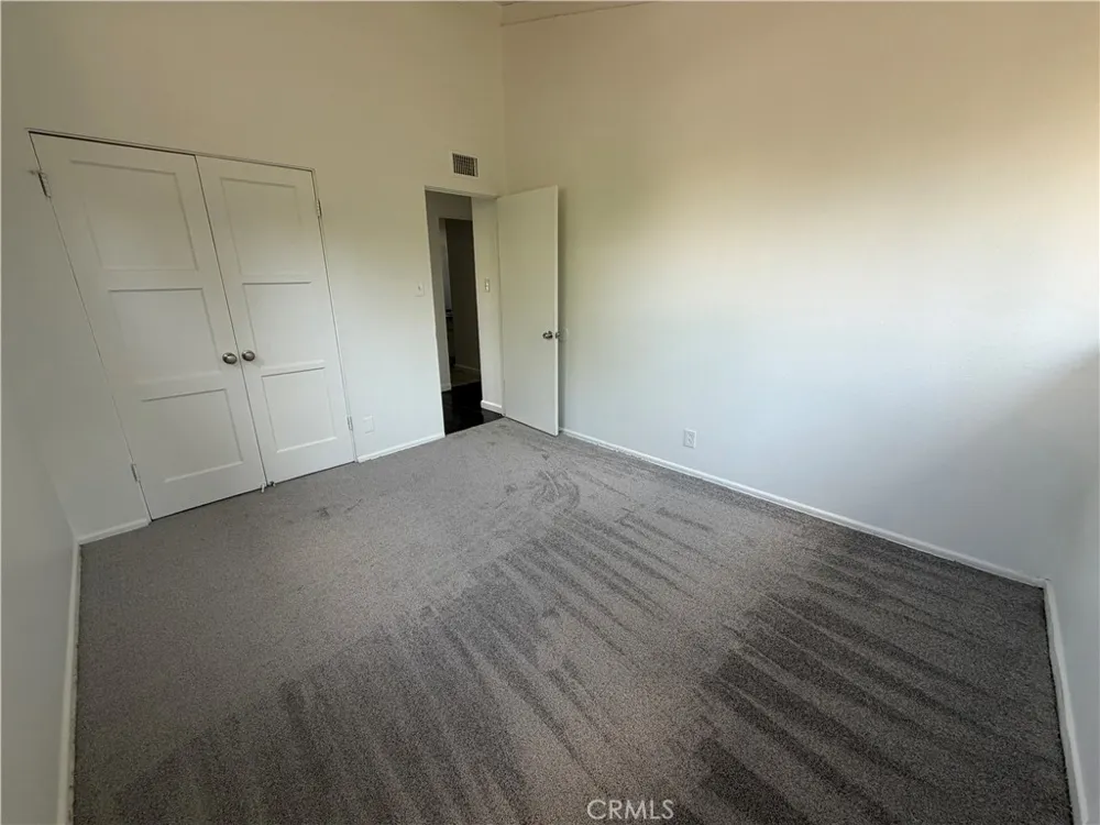 20439 Malden Street Winnetka, CA 91306