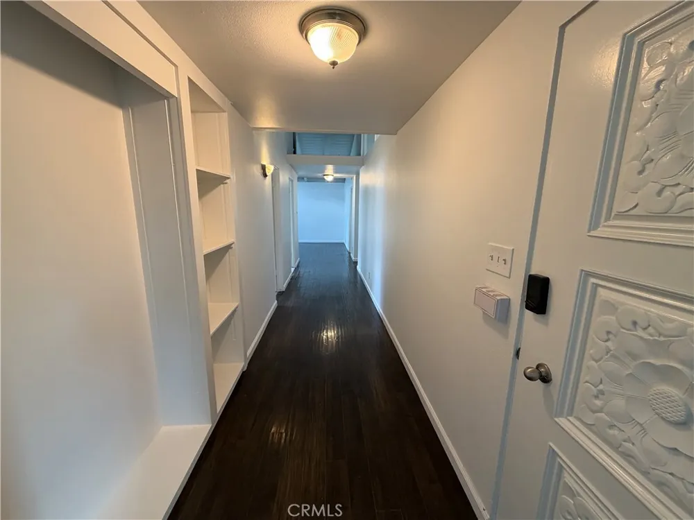 20439 Malden Street Winnetka, CA 91306