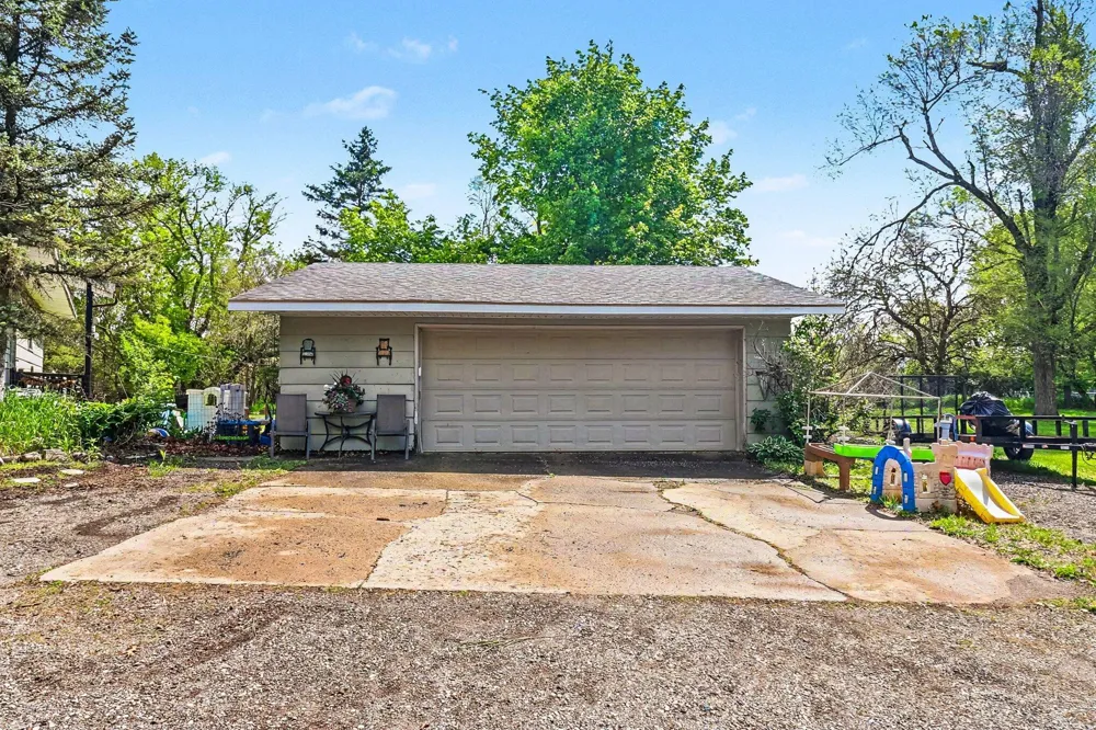 165 East Avenue Grass Lake Village, MI 49240