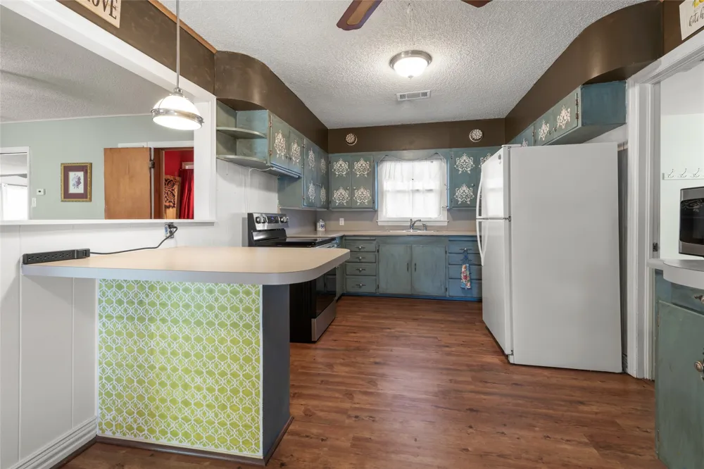 1002 Trundy Merkel, TX 79536