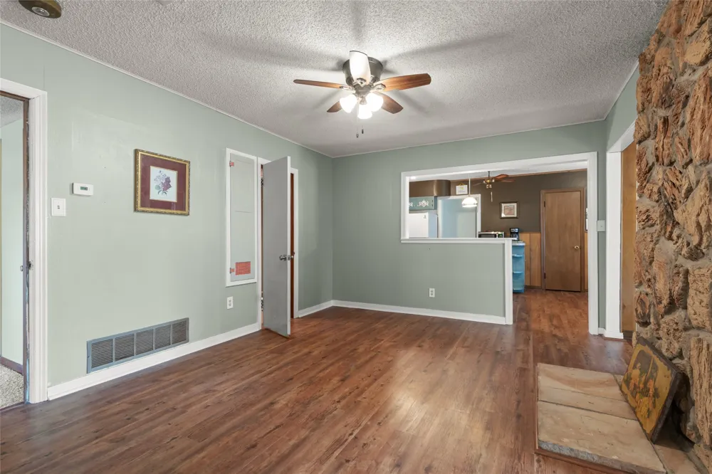 1002 Trundy Merkel, TX 79536